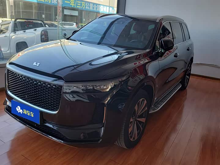 Фото 1 - LiXiang One