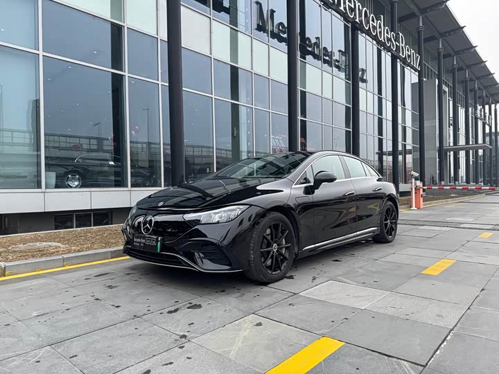 Фото 1 - Mercedes-Benz EQE