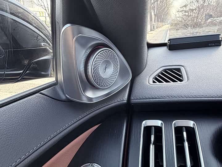 Фото 8 - Mercedes-Benz S-Class