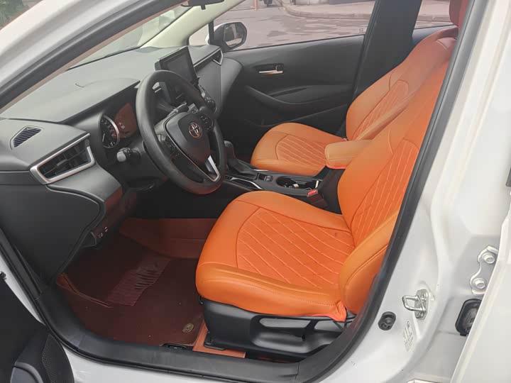 Фото 7 - Toyota Corolla