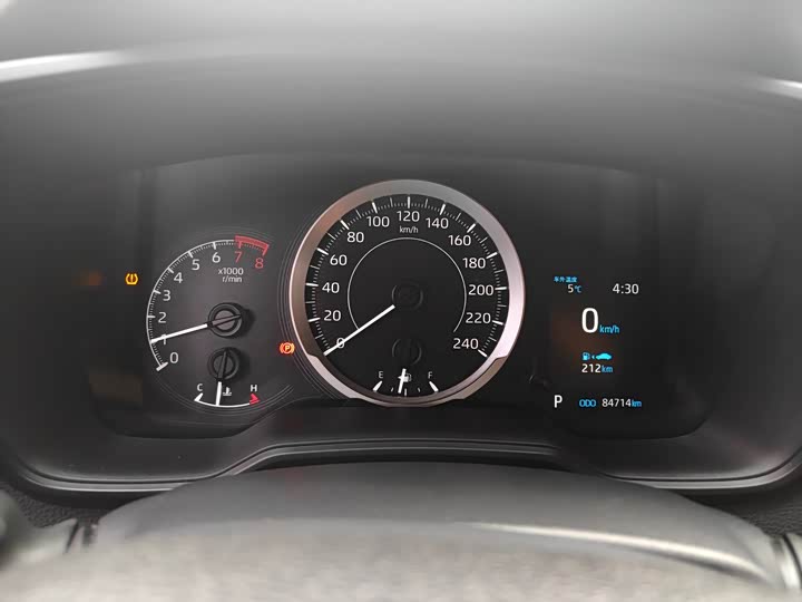 Фото 9 - Toyota Corolla