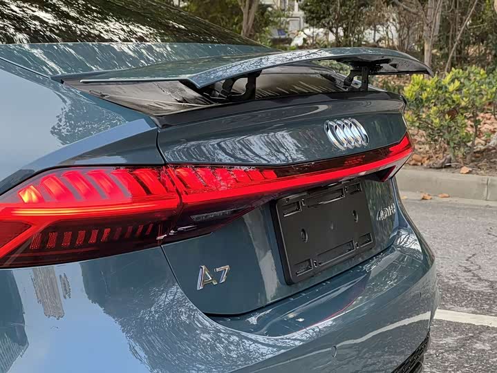 Фото 7 - Audi A7