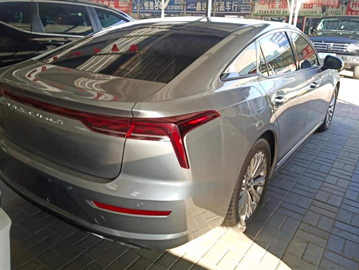 Фото 3 - Bestune B70