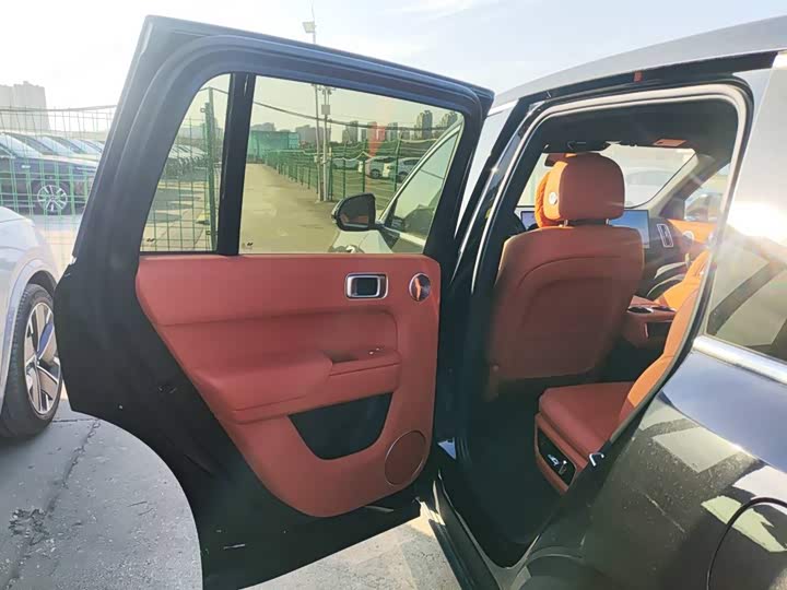 Фото 3 - LiXiang L8