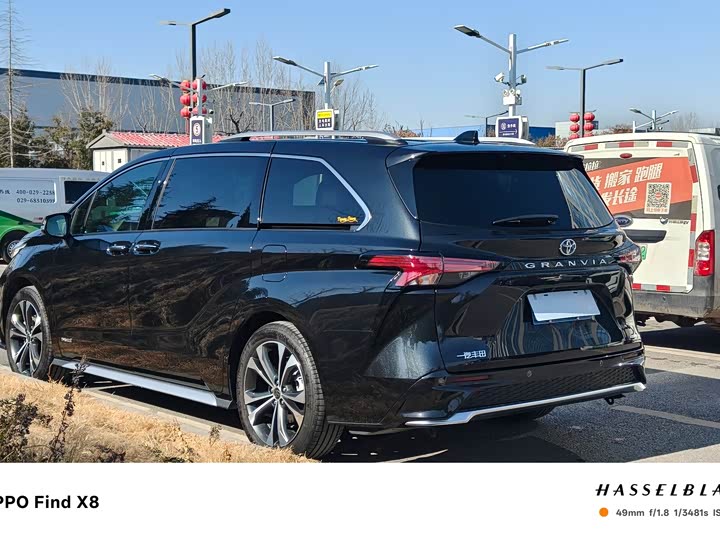 Фото 6 - Toyota Granvia