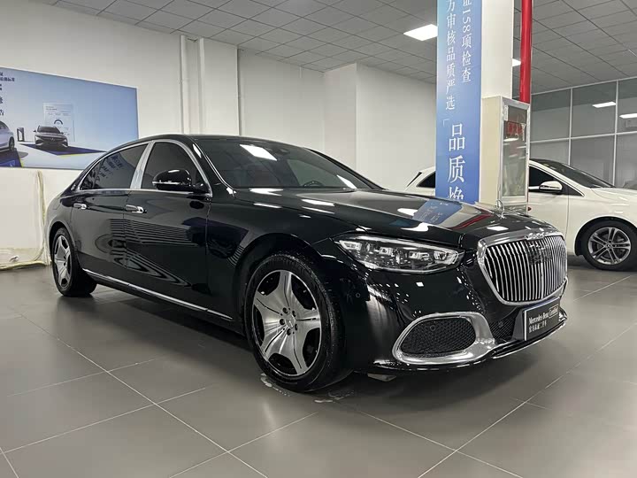 Фото 3 - Mercedes-Benz Maybach S-Class