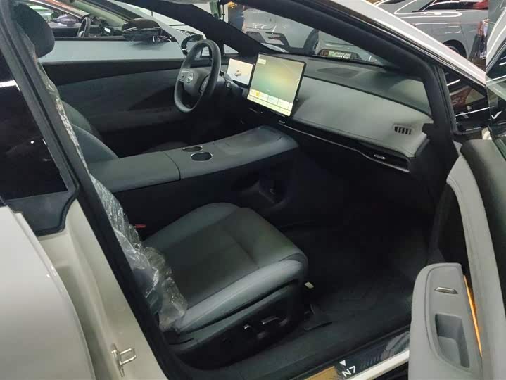 Фото 8 - Nissan N7