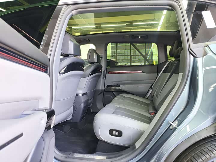 Фото 9 - Zeekr 7X