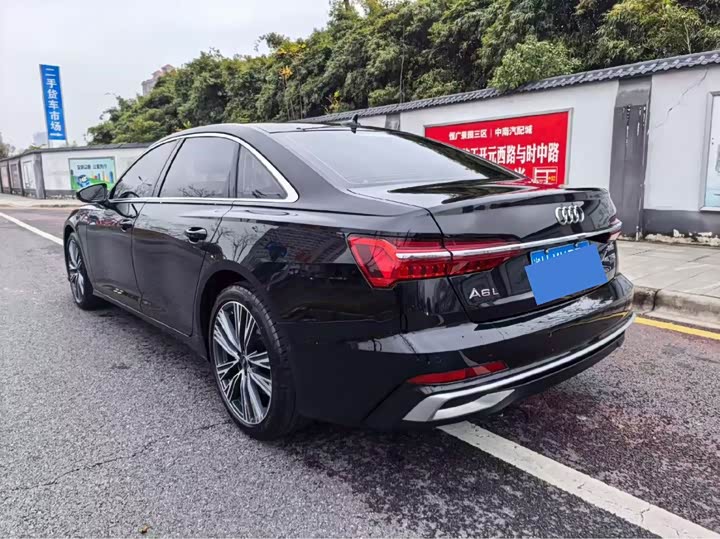 Фото 9 - Audi A6L