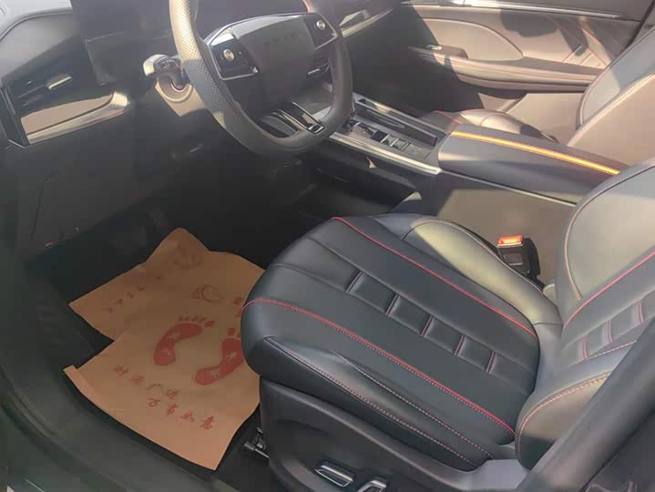 Фото 9 - Roewe RX5 Max