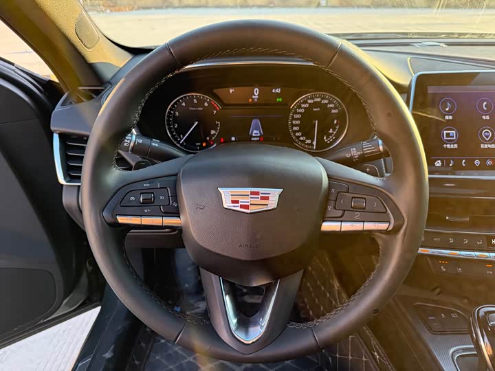 Фото 6 - Cadillac CT5