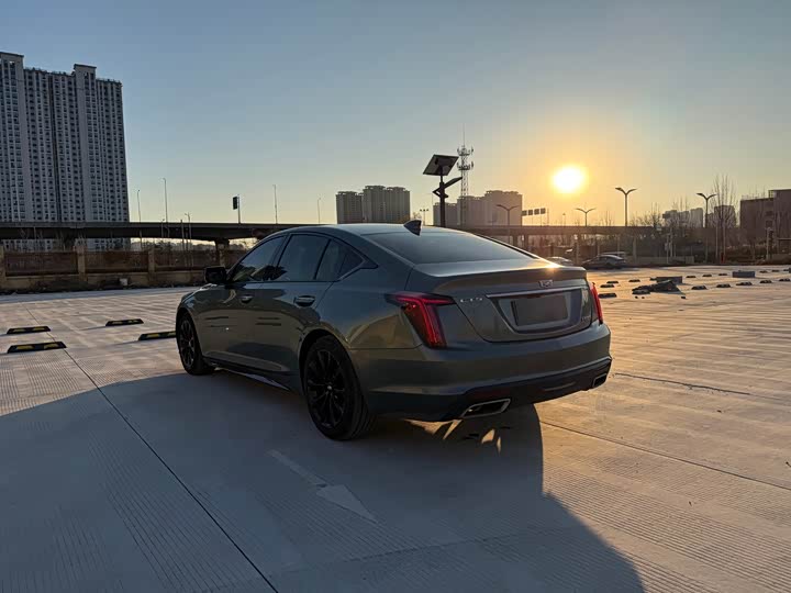 Фото 9 - Cadillac CT5