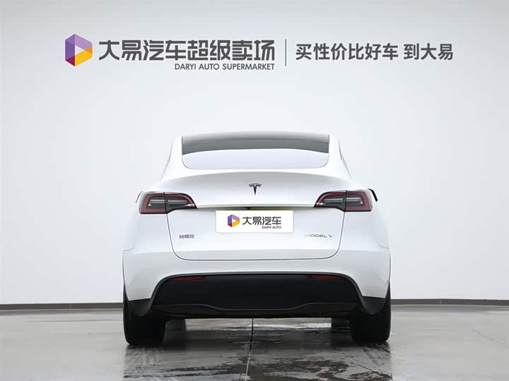 Фото 4 - Tesla Model Y