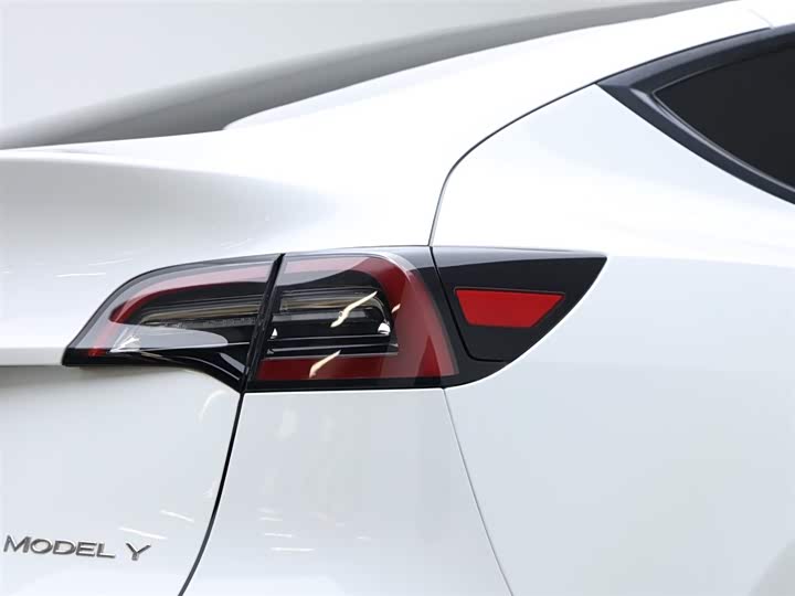 Фото 7 - Tesla Model Y