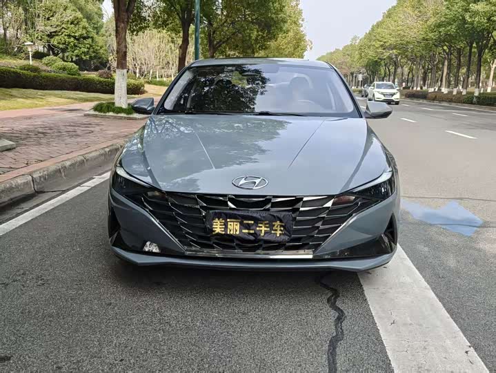 Фото 2 - Hyundai Elantra N line