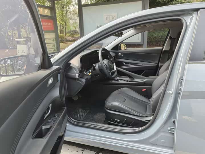 Фото 4 - Hyundai Elantra N line