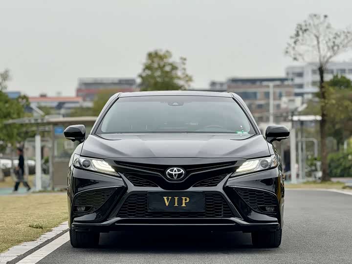 Фото 2 - Toyota Avalon