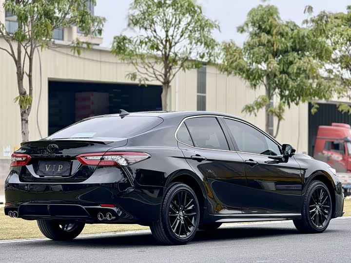 Фото 6 - Toyota Avalon