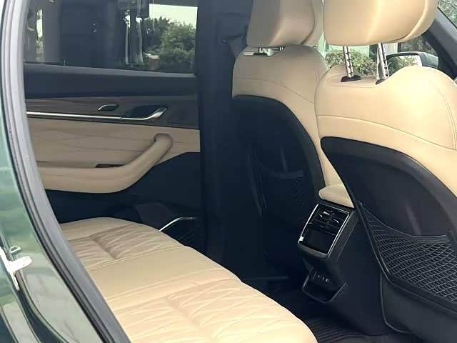 Фото 5 - Geely Monjaro