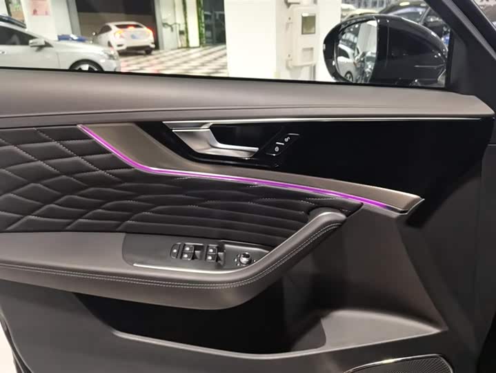 Фото 7 - Hongqi HS5