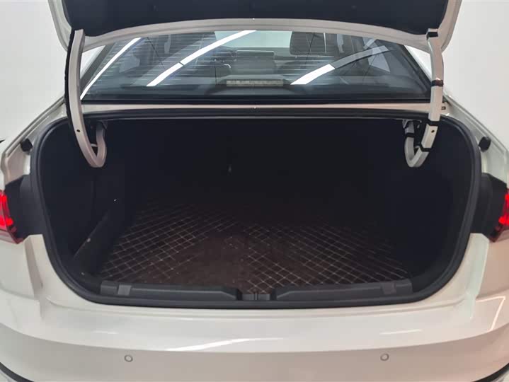 Фото 4 - Volkswagen Bora