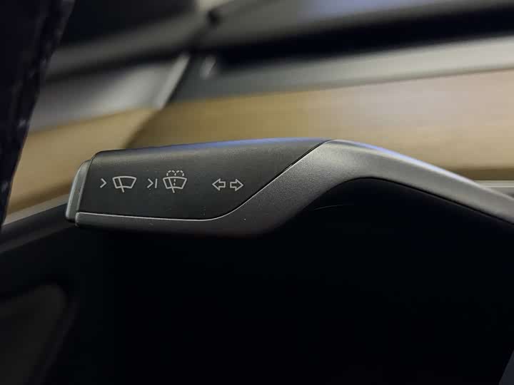 Фото 4 - Tesla Model Y