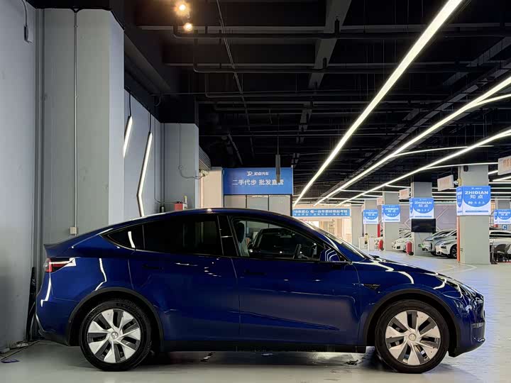 Фото 6 - Tesla Model Y