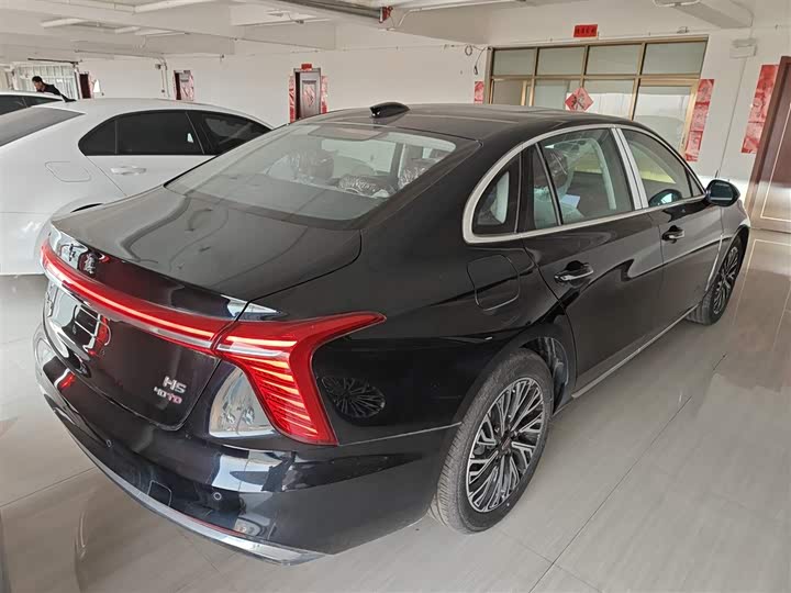 Фото 7 - Hongqi H5