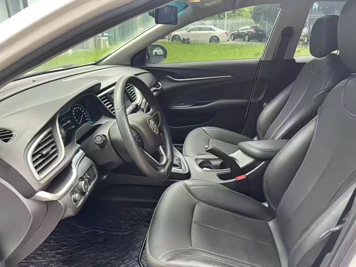 Фото 7 - Buick Excelle GT