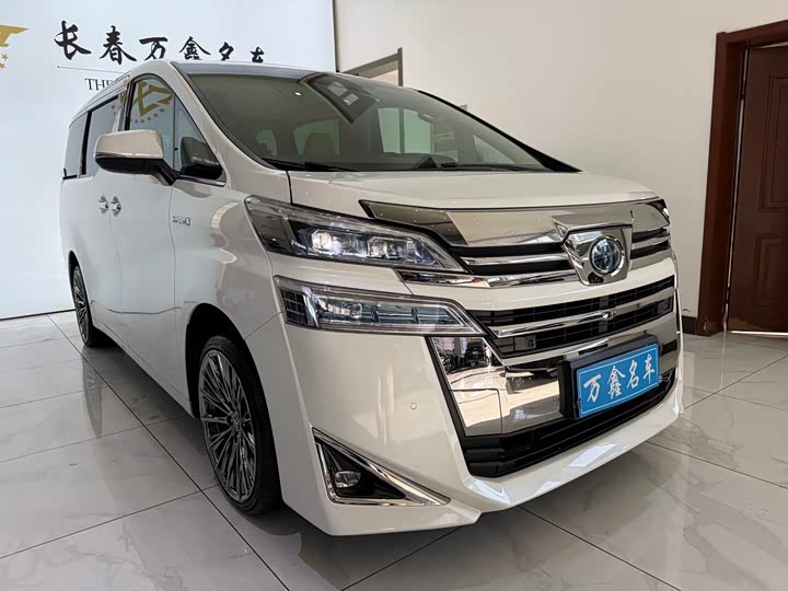 Фото 3 - Toyota Vellfire