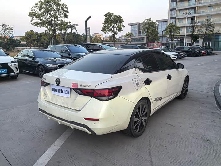 Фото 8 - Nissan Sylphy