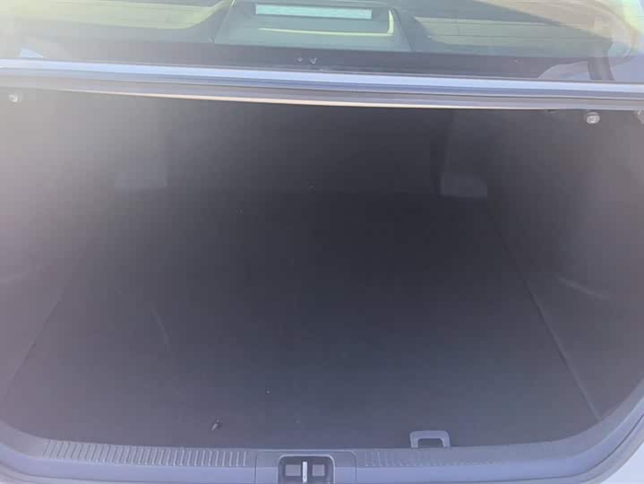 Фото 4 - Toyota Camry