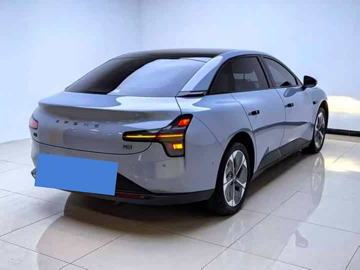 Фото 6 - XPeng Mona M03