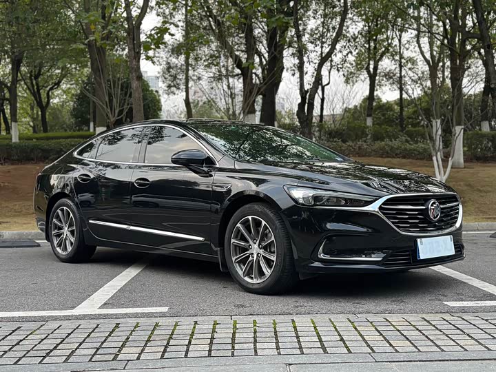 Фото 3 - Buick LaCrosse