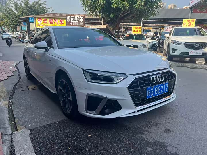 Фото 3 - Audi A4L