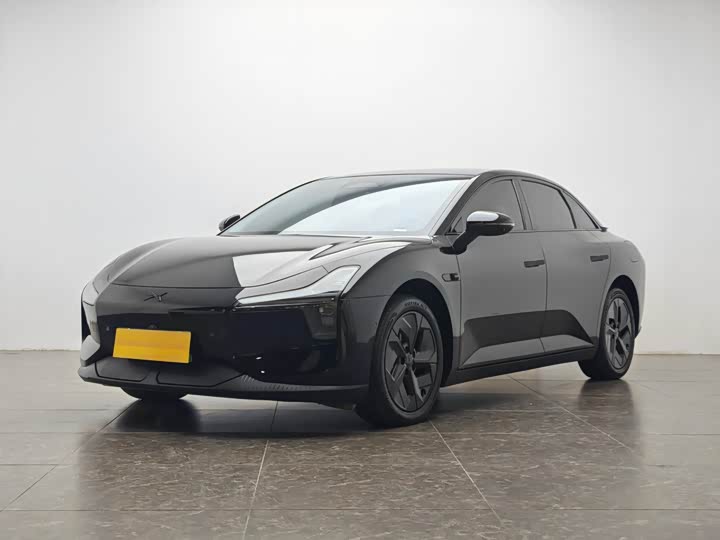 Фото 1 - XPeng Mona M03