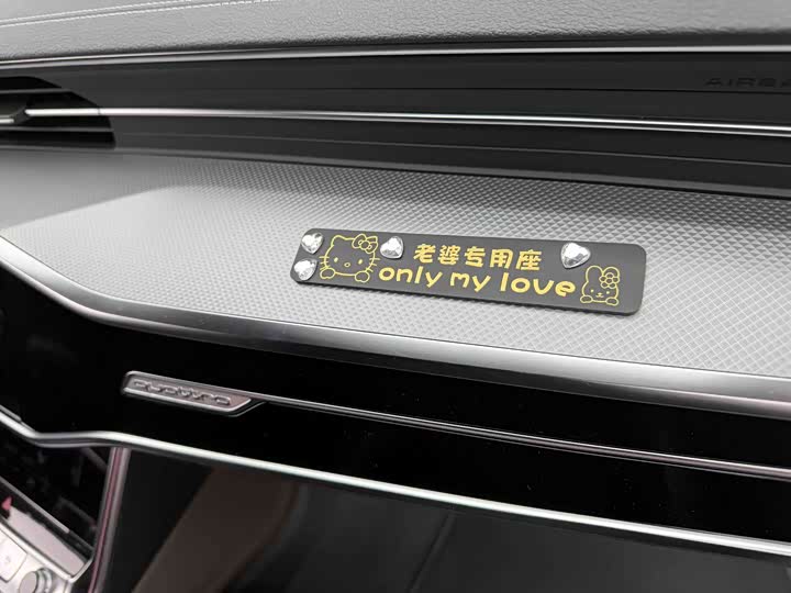 Фото 7 - Audi A7L