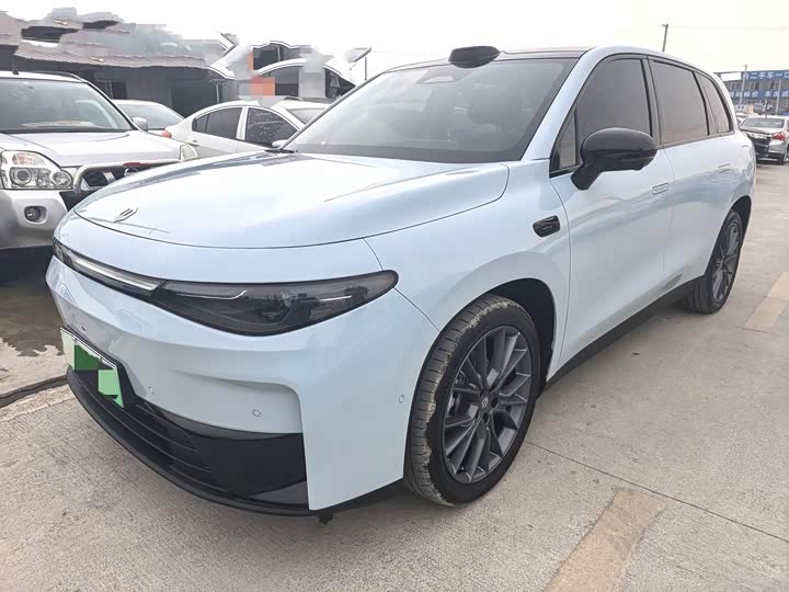 Фото 1 - Leapmotor C10