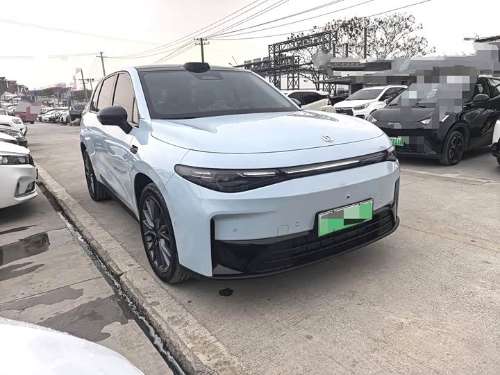 Фото 2 - Leapmotor C10