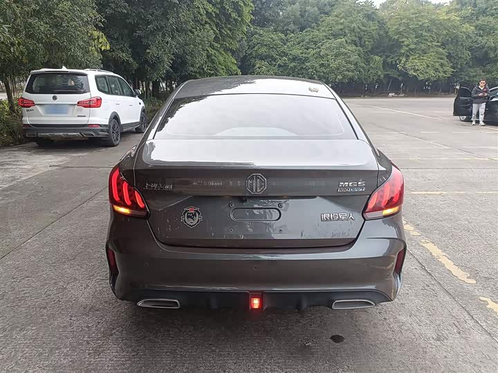 Фото 6 - MG Motor 5