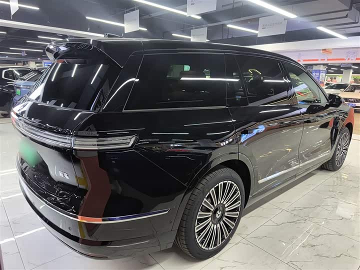 Фото 7 - Nio ES8