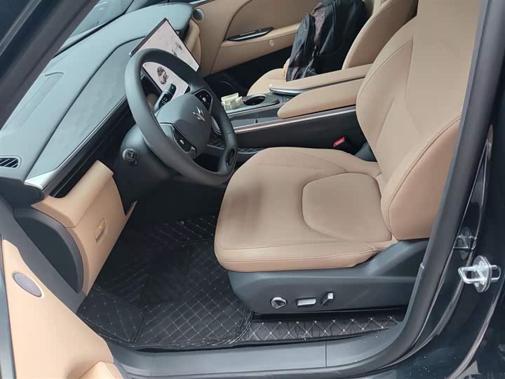 Фото 8 - BAIC Arcfox Alpha T5