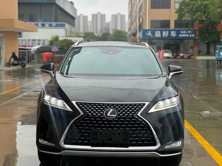 Фото 2 - Lexus RX