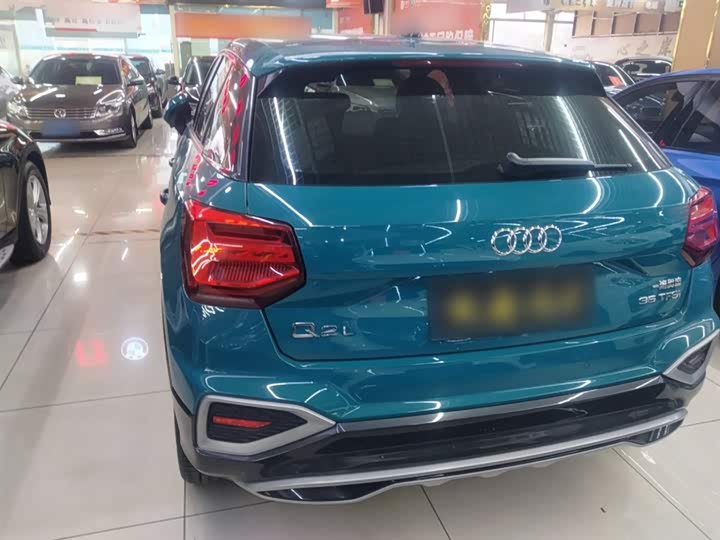Фото 6 - Audi Q2L
