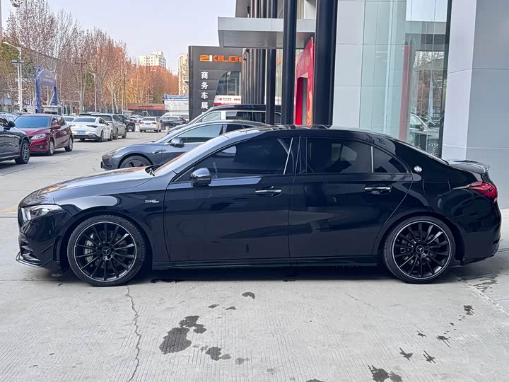 Фото 3 - Mercedes-Benz A-Class AMG