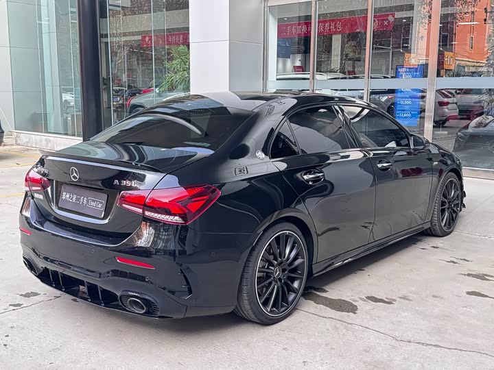 Фото 7 - Mercedes-Benz A-Class AMG