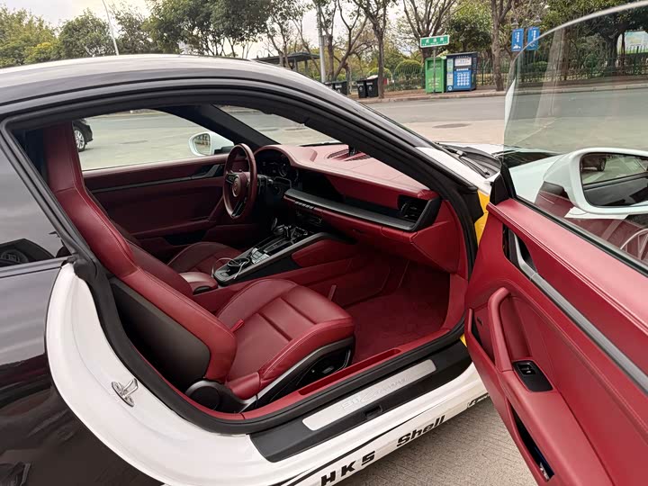 Фото 5 - Porsche 911