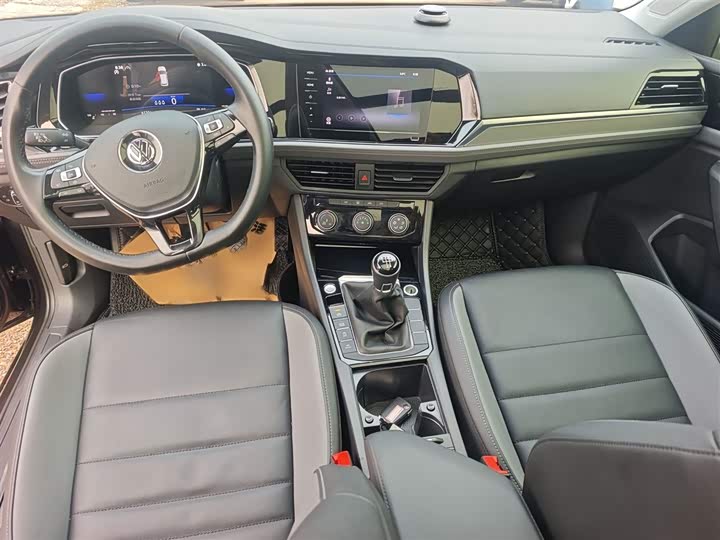 Фото 4 - Volkswagen Sagitar L