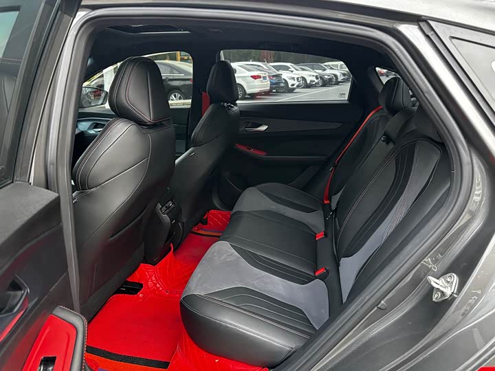 Фото 6 - Geely Binrui