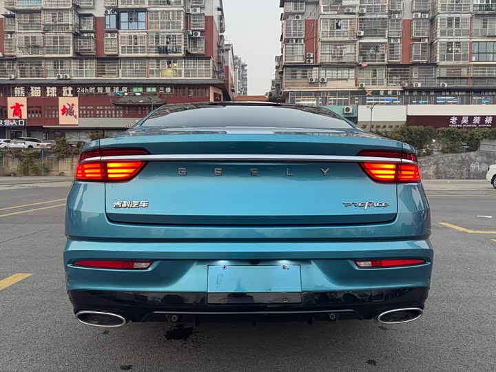 Фото 6 - Geely Preface